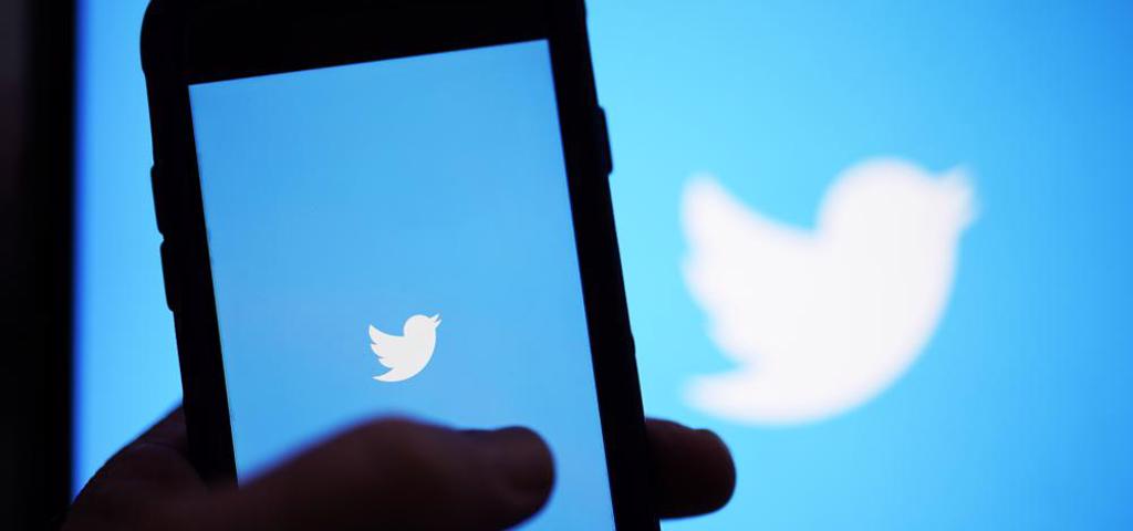 "Παγώνει" προσωρινά τη συμφωνία με το Twitter ο Ελον Μασκ  "Παγώνει" προσωρινά τη συμφωνία με το Twitter ο Ελον Μασκ